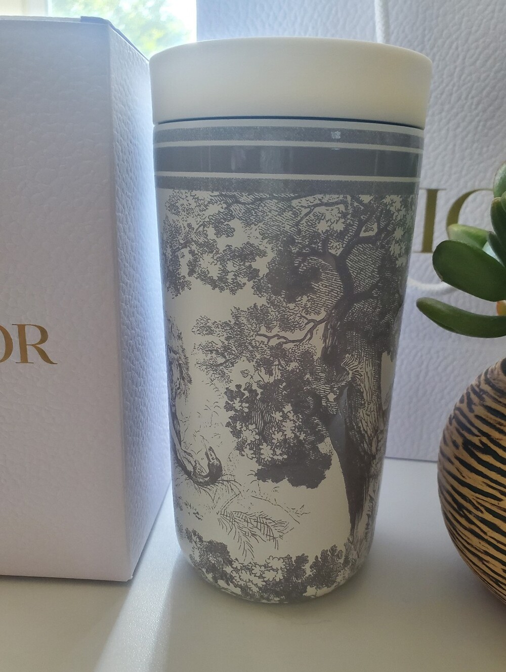 Dior White and Grey Toile de Jouy Luxury Travel Mug - 400ML - Picture 3 of 9
